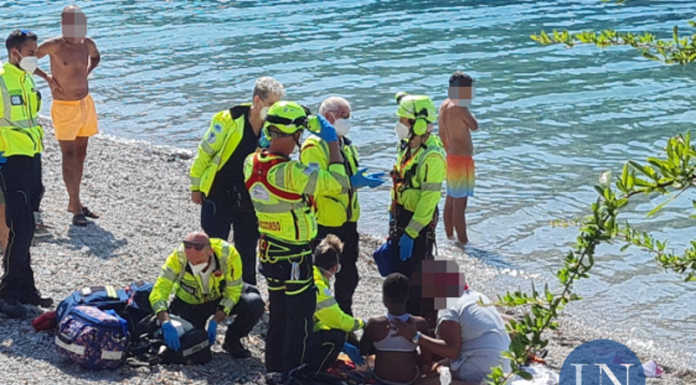 Abbadia. Bambina rischia di annegare: salvataggio provvidenziale abbadia lariana lago annegamento