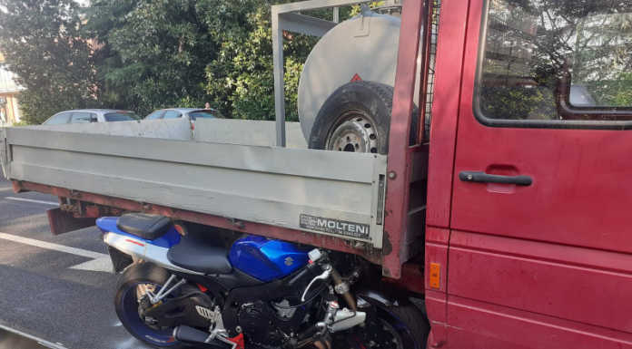 Cernusco Lombardone. Incidente tra moto e autocarro: 53enne elisoccorso cernusco lombardone incidente