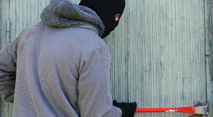 Ladri di “bici di lusso” a Dervio, il sindaco mette in guardia i cittadini furto ladro scasso pixabay