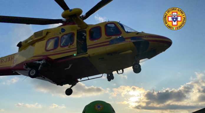 Elisoccorso in azione in zona Rosalba per un escursionista caduto elisoccorso