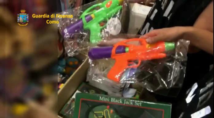 Como, sequestrati migliaia di giocattoli senza marchio CE o contraffatti