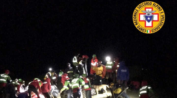 Valfurva. Bloccata nel fango a 2.600 metri di quota, per salvarla il soccorso alpino scava per ore soccorso alpino valfurva ghiacciaio forni