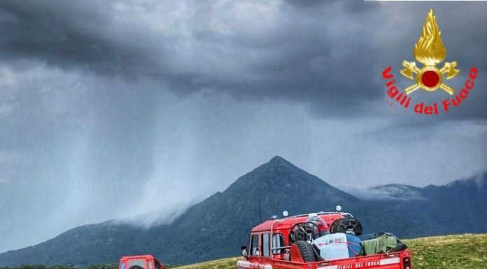 Maltempo sorprende i partecipanti alla tendata, sfollati in cinquanta