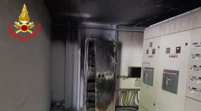 Cesana. In fiamme un quadro elettrico, intervento dei Vigili del Fuoco Incendio quadro elettrico cesana