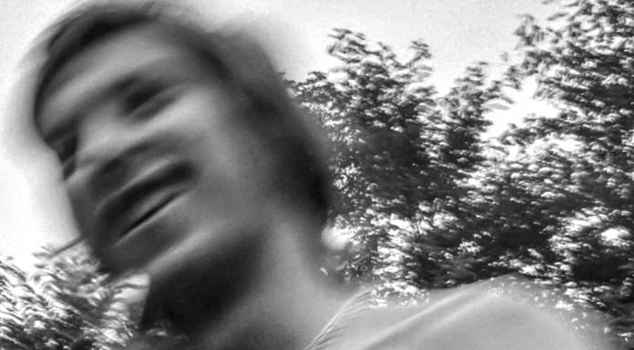 Una mostra fotografica fa rivivere il “Re Nudo” di Montalbano