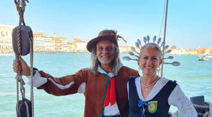 Renzo e Lucia ‘approdano’ a Venezia per la Regata Storica