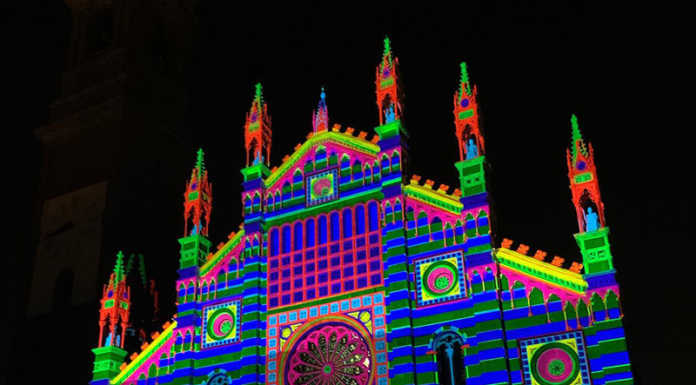 Il Duomo di Monza si illumina di colori per il Kernel Festival