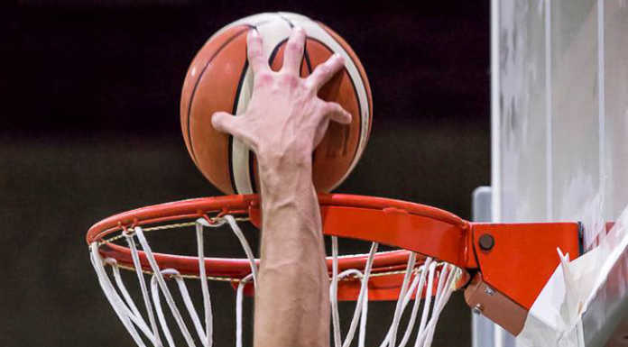 Basket Serie D. Bene Civate e Pescate, altra sconfitta per Vercurago Basketball dunk foto Tentorio EVIDENZA