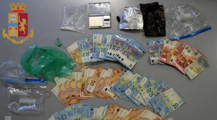 La Polizia arresta uno spacciatore grazie alla segnalazione di un cittadino spacciatore arrestato in via Micca a Lecco