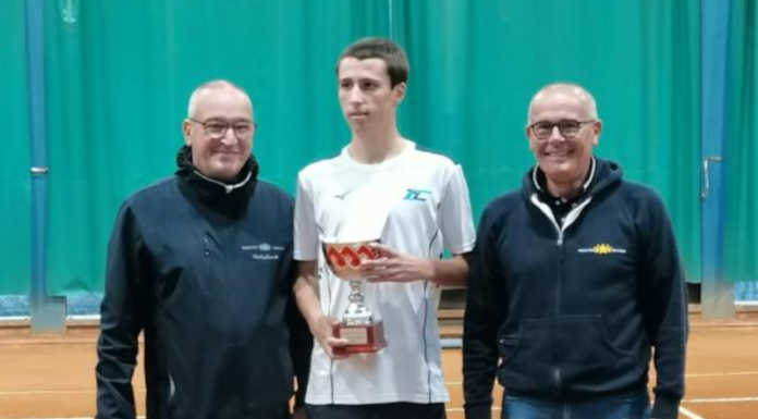 Vercurago. Al Tennis Club Tre Stelle spettacolo con il Trofeo Bestsider Il vincitore in singolo Mattia Galimberti