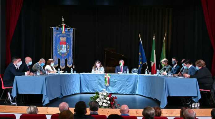 La nuova giunta a Bellano. Il sindaco Rusconi: “La parole più belle sono i fatti”