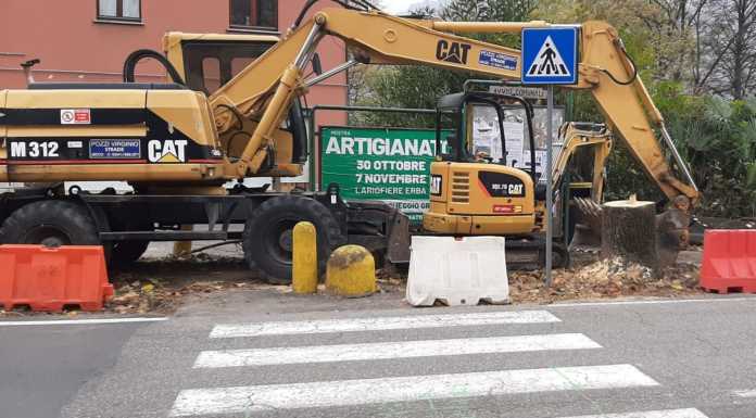 Dervio, l’opposizione: “Quel cantiere crea insicurezza per i pedoni”