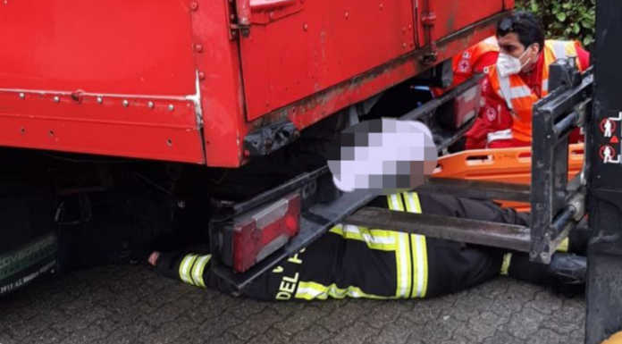 Investito da un furgone all’interno di una ditta a Merate, grave un 57enne