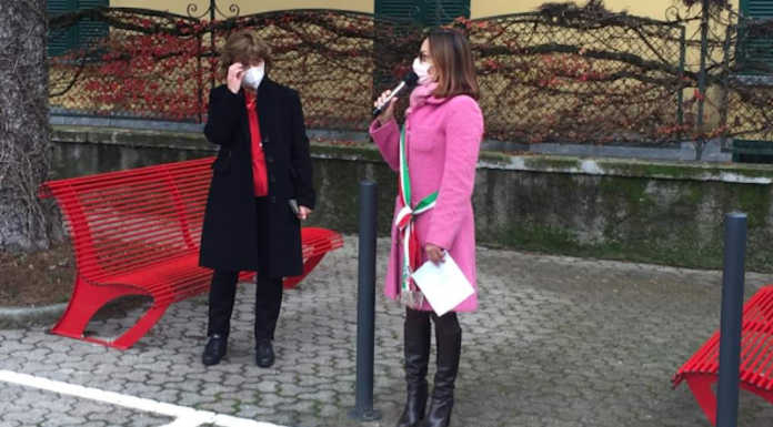 La Valletta: due panchine rosse per dire basta alla violenza sulle donne