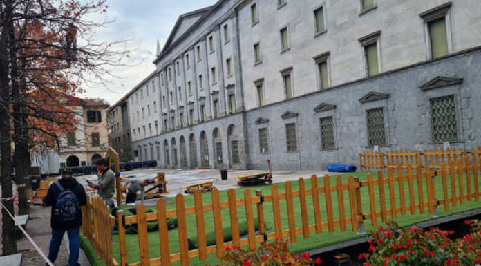 Lecco: in piazza Garibaldi torna la pista di pattinaggio dal 20 novembre al 6 febbraio