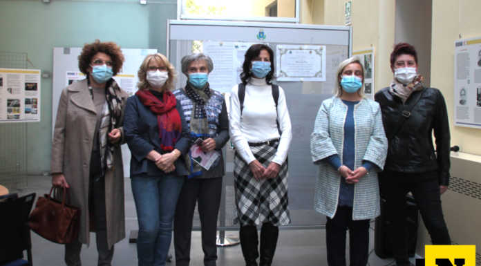 Merate, inaugurata con Ora Basta la mostra “Donne e scienza”