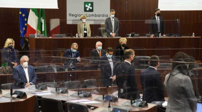 Il Consiglio regionale ricorda Stefano Galli con un minuto di silenzio Minuto di silenzio per Stefano Galli in consiglio regionale