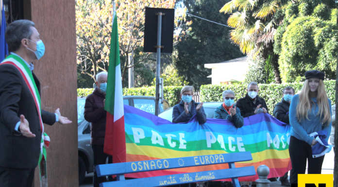 A Osnago arriva la panchina blu, simbolo dell’Europa e dell’unità nella diversità