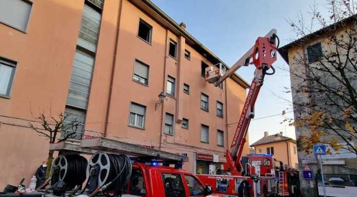 Alserio. Incendio in appartamento, morta una donna di 86 anni alserio-incendio-in casa-via carcano