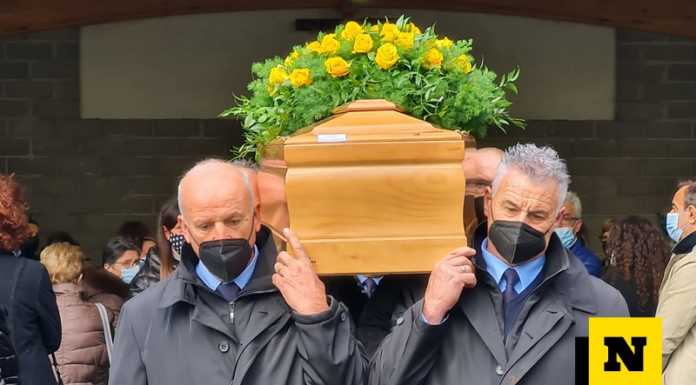 Commosso addio a Paola Secomandi, volontaria dell’oratorio: “Urlavi la gioia” funerale_paola_secomandi_pascolo_calolzio