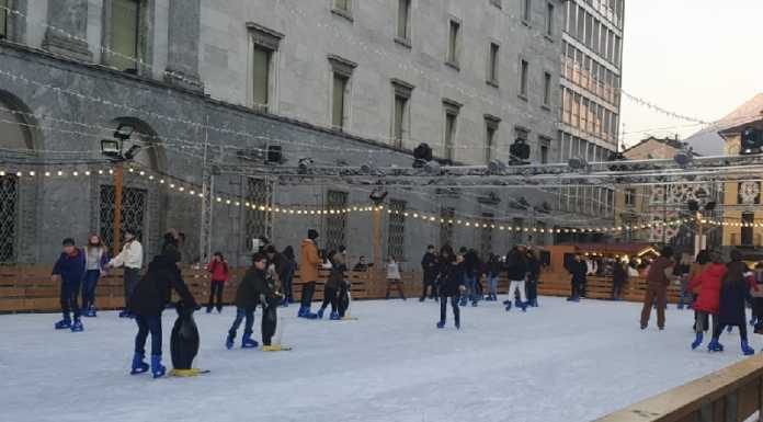 Lecco. Al via agli eventi sulla pista di pattinaggio con i ‘pòmm’ di San Nicolò