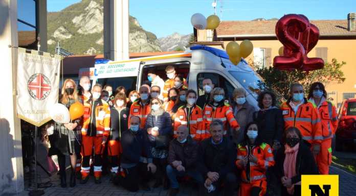 I Volontari del Soccorso di Calolzio inaugurano una nuova ambulanza