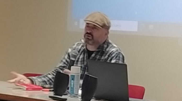 Gli studenti del Fiocchi incontrano lo scrittore Davide Cerullo Davide Cerullo