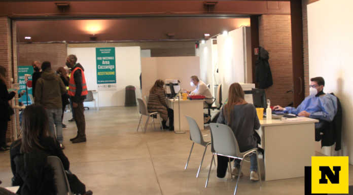 Quarta dose vaccino, da domani si prenotano gli immunocompromessi hub vaccinale Area Cazzaniga Merate