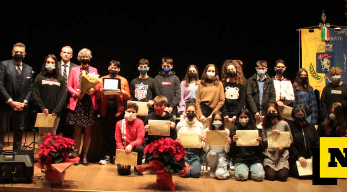 Merate festeggia i suoi benemeriti: emozioni e applausi per gli Ambrogini