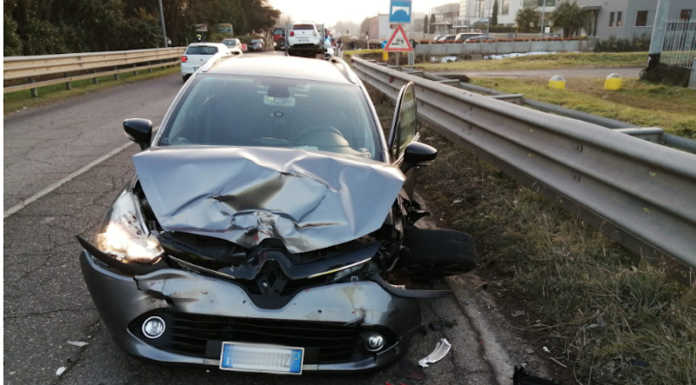 Osnago, scontro tra due auto: 27enne in ospedale