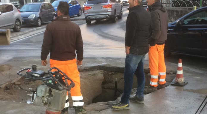 Bione. Lavori per una perdita: rallentamenti nella zona dello svincolo