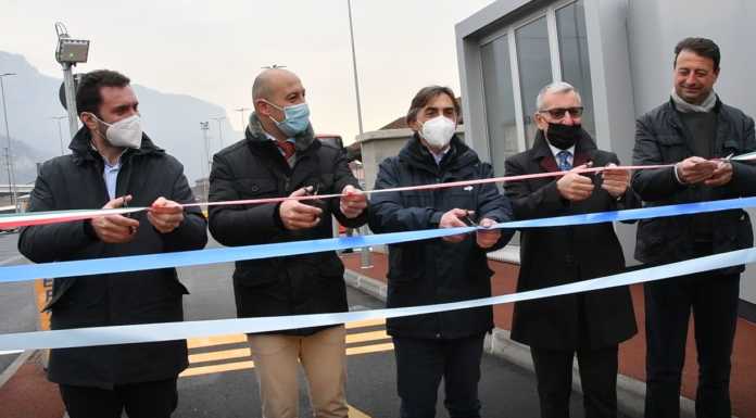 Inaugurato il nuovo parcheggio della Piccola: “Promessa mantenuta”