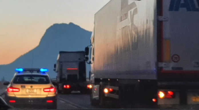 SS36. Mezzi pesante in panne: code in mattinata tra Abbadia e Lecco