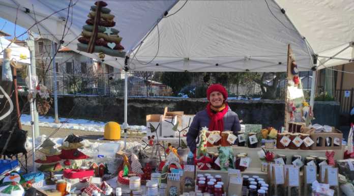 A Dolzago il mercatino di Natale unisce commercio e associazioni
