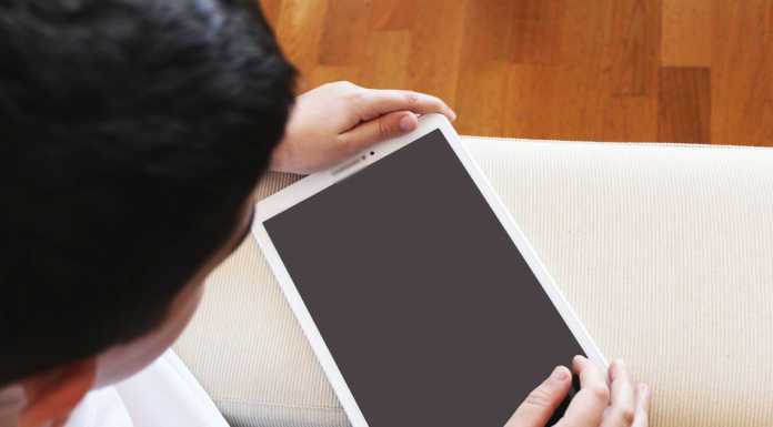 Dervio, il Comune dona tablet agli studenti “per favorire la Dad”