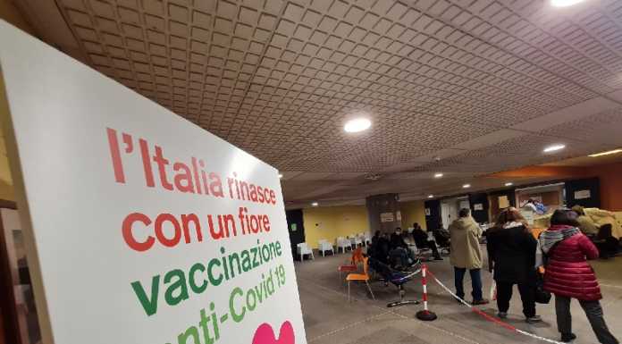 Covid, oltre 4 mila vaccinati nei giorni di festa e oggi 3,6 mila prenotati