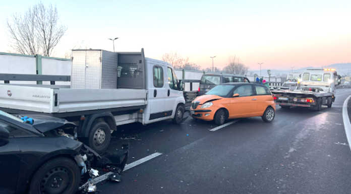 Incidente in SS36: tutti in coda in mattinata tra Lecco e Civate Incidente SS 36 tra Lecco e Civate