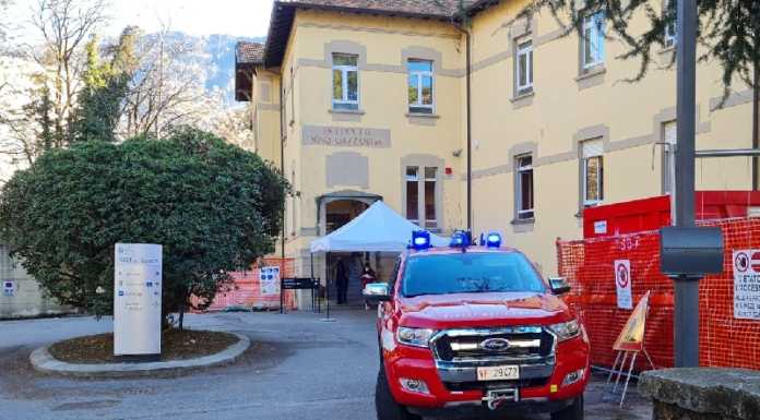 Allarme per una sospetta fuga di gas in via Tubi: sul posto i pompieri fuga gas asst via tubi