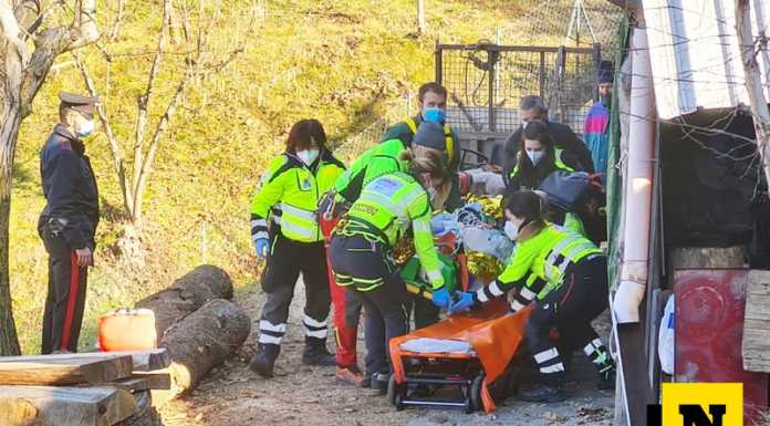 Mandello. Si ferisce con la sega circolare mentre taglia la legna, soccorsi a Rongio