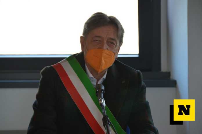 Il sindaco di Calolzio Marco Ghezzi