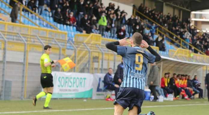 Calcio Serie C. Il Lecco torna al successo: superato il Mantova con un secco 2-0 L'esultanza di Ganz (credit foto Calcio Lecco 1912)