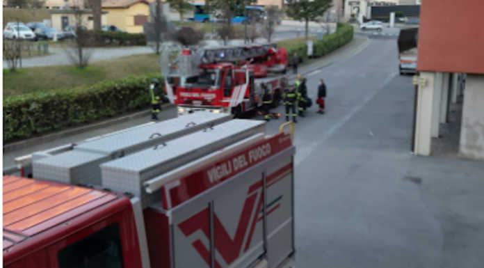 Forte odore di gas da un appartamento, soccorsi in azione a Civate