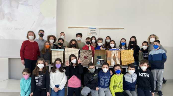 Architettura che non inquina: laboratorio dell’università dei bambini I ragazzi della primaria Torri Tarelli di Chiuso