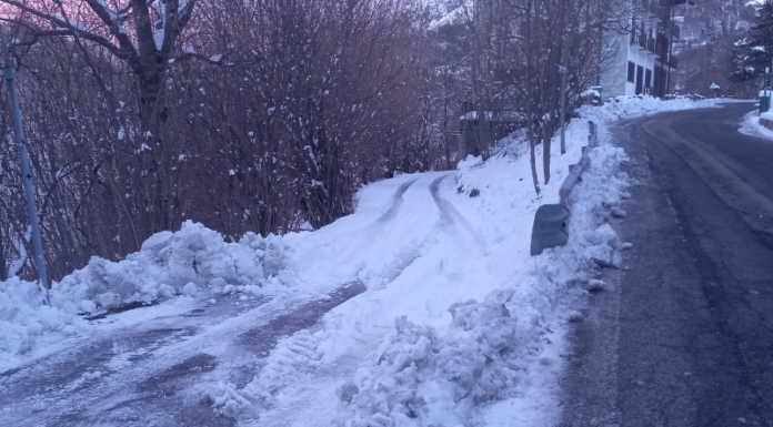 Piani Resinelli: “A 24 ore dalla nevicata via Costadorna ancora impraticabile”