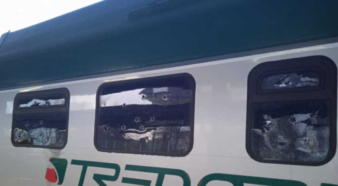 Tragedia a Berbenno. Morti due giovanissimi ragazzi travolti da un treno treno vandalizzato-mariano comense