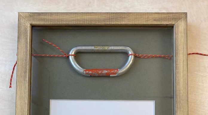 All’asta un moschettone di Casimiro Ferrari per aiutare la famiglia di Korra Pesce