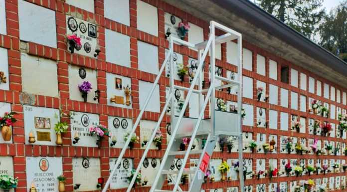 Valmadrera, si sostituiscono le scale del cimitero monumentale