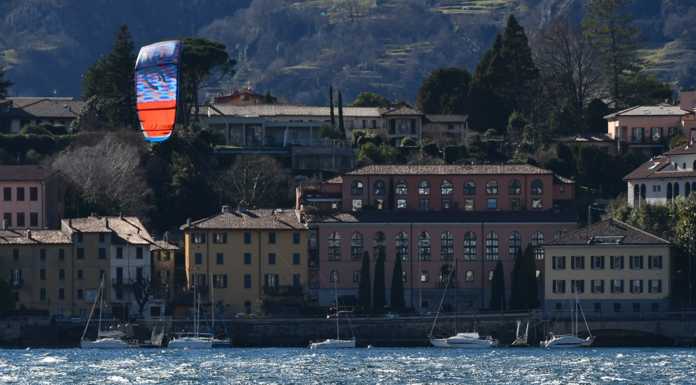 Forte vento, onde sul lago ed ‘evoluzioni’ in kitesurf