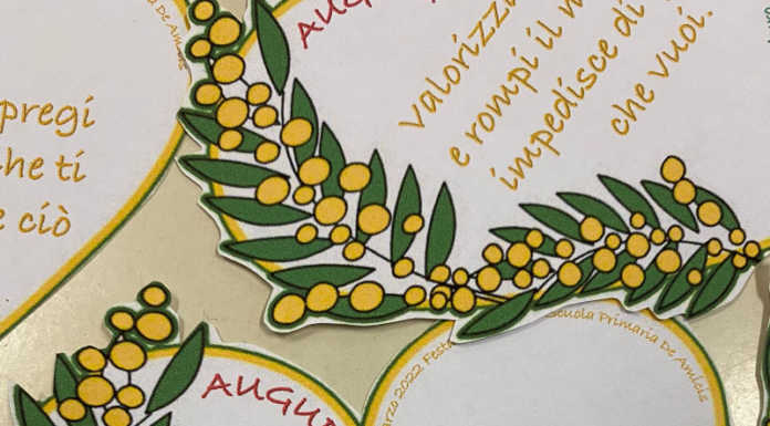 La Scuola Primaria De Amicis regala un sorriso alle donne