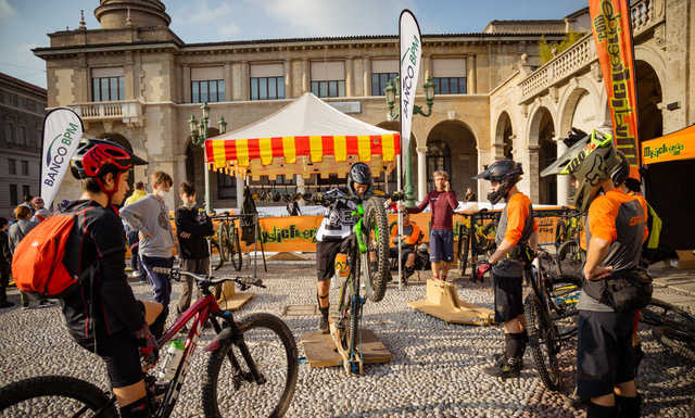 Bikeup, il festival dedicato alle e-bike e al cicloturismo riparte da Bergamo